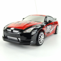 Радиоуправляемая машинка для дрифта Nissan Skyline GT-R 1:24 - 666-210